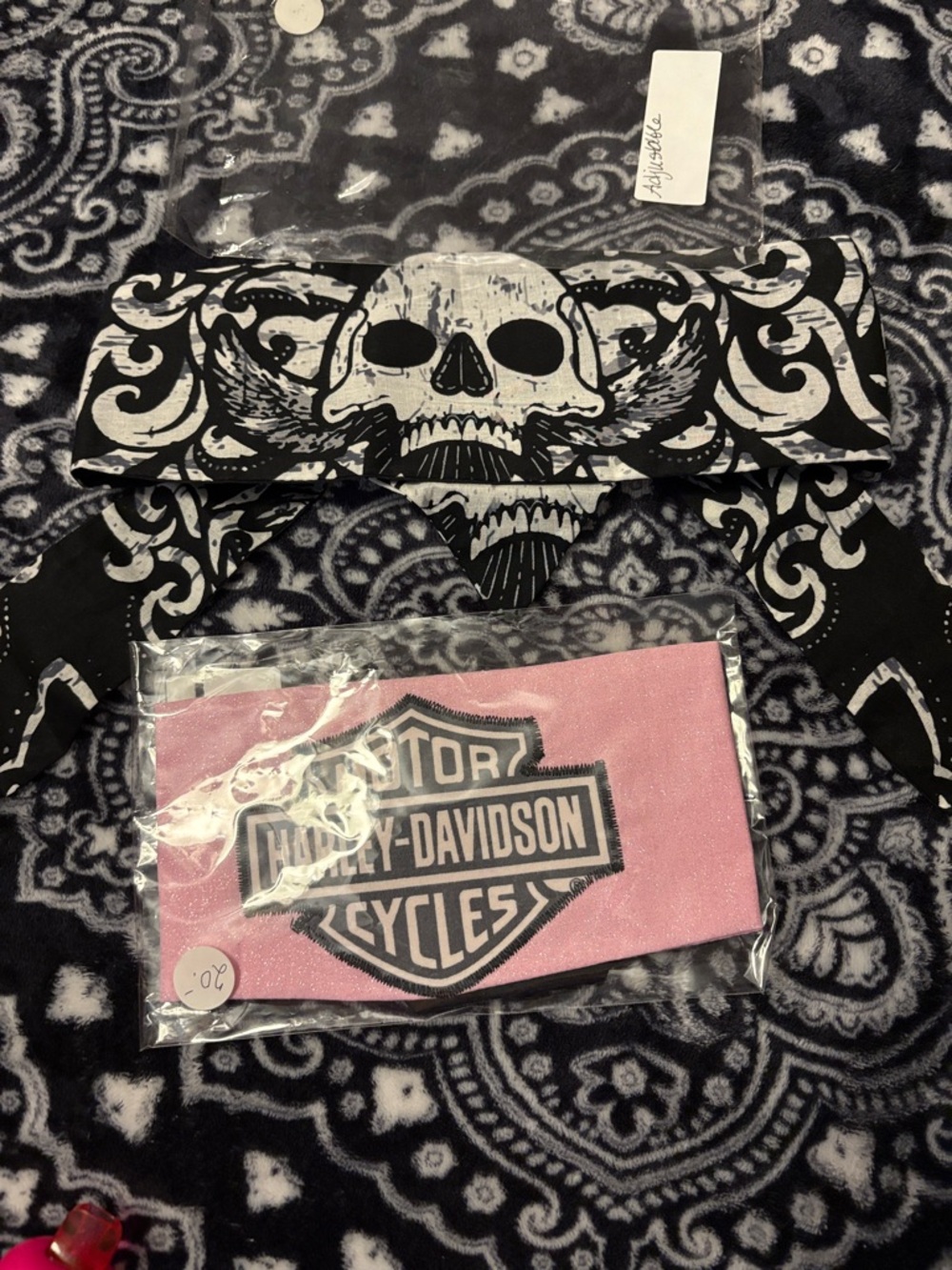 1 Harley-Davidson Pink and Black Logo adjustable bandanna wraps